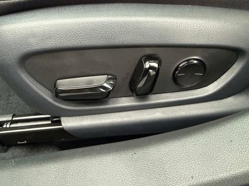 Used 2025 Lexus ES 350 w/ Premium Package image 20