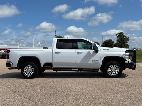 Used 2024 Chevrolet Silverado 2500 LTZ w/ LTZ Plus Package AWD/4WD image 5