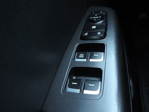 Used 2020 Kia Sportage LX FWD image 25