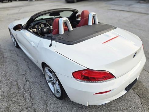 Used 2011 BMW Z4 sDrive35is image 7