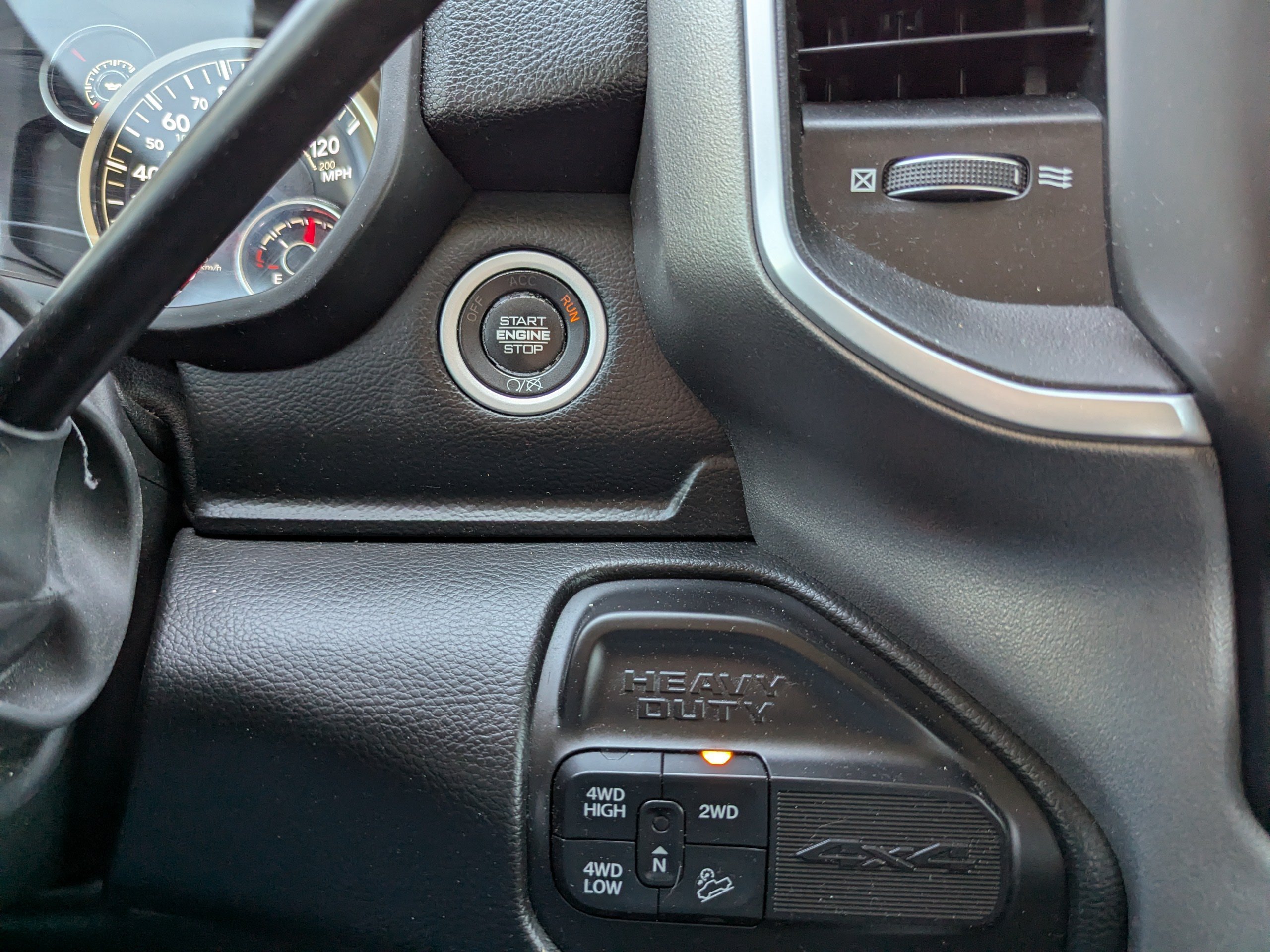 Used 2020 RAM 2500 Big Horn w/ Level 1 Equipment Group AWD/4WD image 18