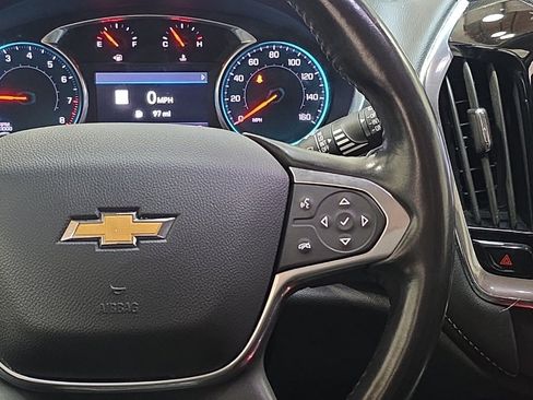 Used 2020 Chevrolet Traverse Premier image 21