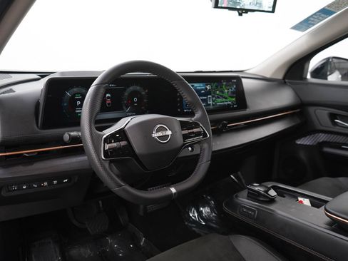 Used 2025 Nissan Ariya AWD image 26