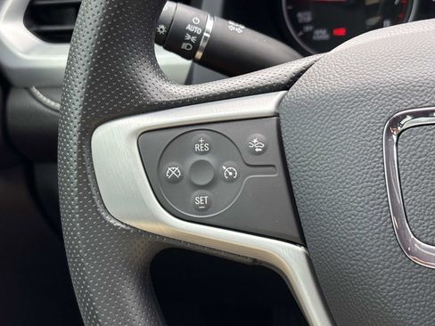 Certified 2023 GMC Acadia SLE w/ Driver Convenience Package FWD image 18
