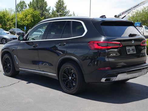 Used 2019 BMW X5 xDrive40i w/ Convenience Package AWD/4WD image 3