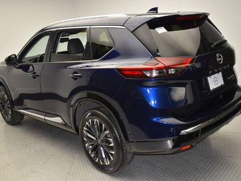Certified 2026 Nissan Rogue Platinum w/ Platinum Premium Package AWD/4WD image 7