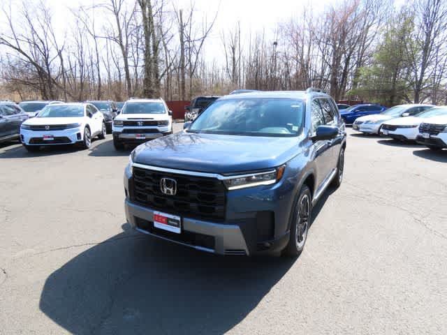 New 2026 Honda Pilot Touring image 1