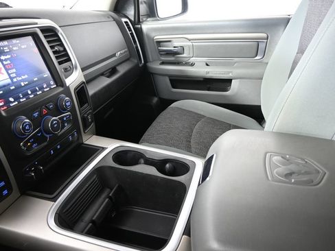 Used 2018 RAM 1500 Big Horn AWD/4WD image 34