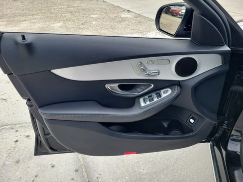 Used 2019 Mercedes-Benz C 300 Sedan image 21