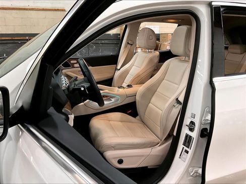 Used 2025 Mercedes-Benz GLE 350 4MATIC image 27