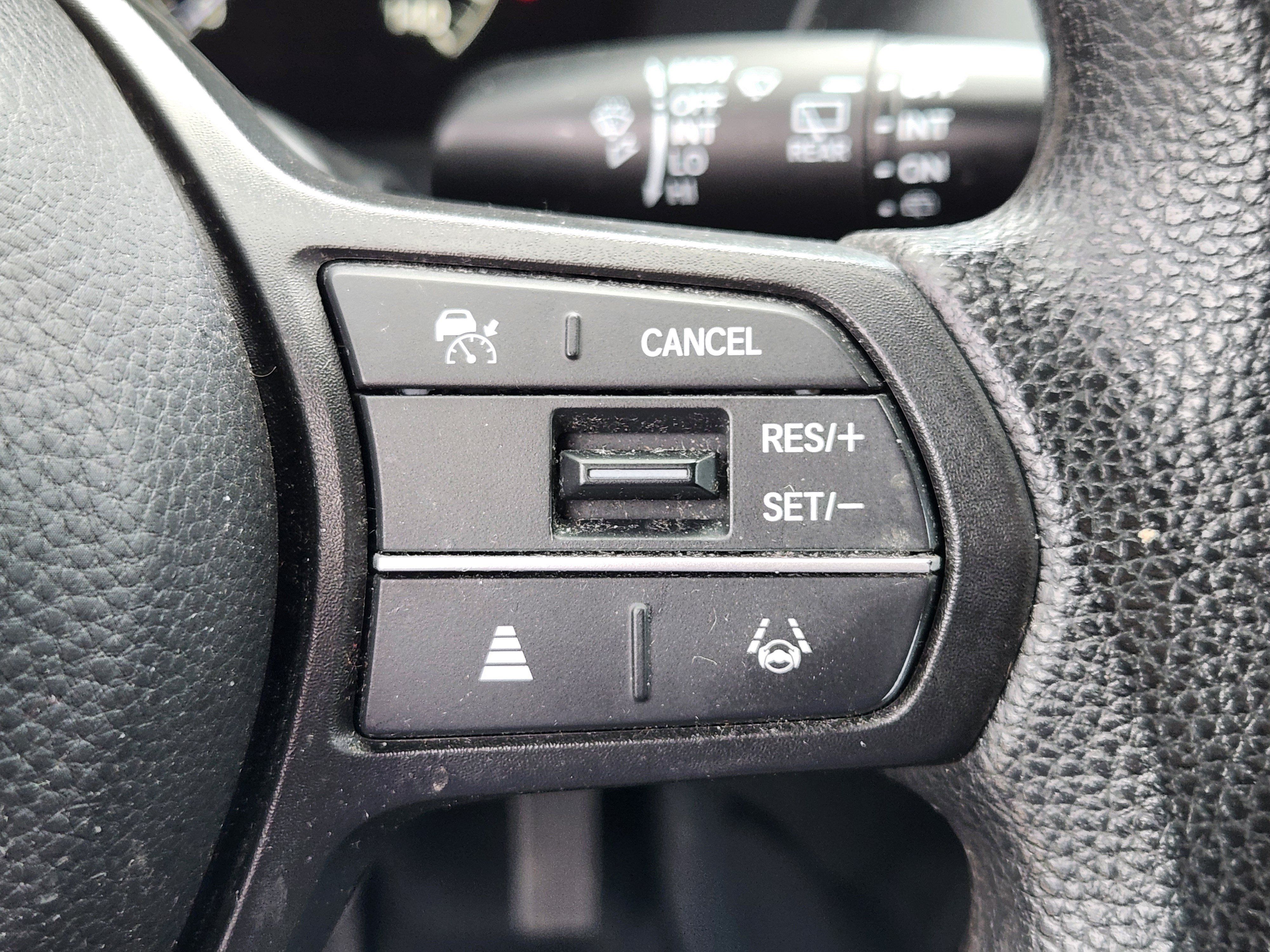 Certified 2023 Honda HR-V LX image 23