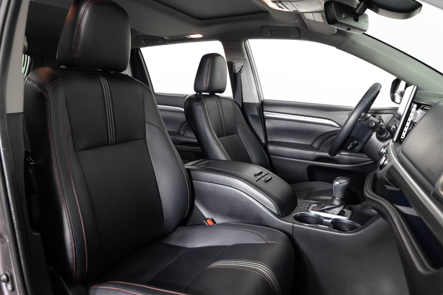 Used 2019 Toyota Highlander SE AWD/4WD image 31