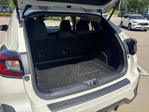 Used 2024 Subaru Crosstrek 2.0i Premium AWD/4WD image 15