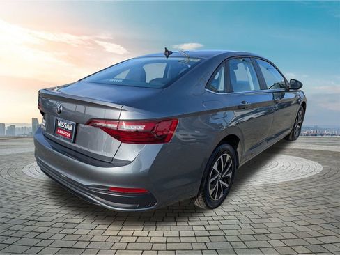 Used 2024 Volkswagen Jetta S image 5