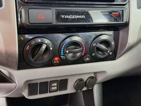 Used 2015 Toyota Tacoma PreRunner w/ SR5 Package RWD image 19
