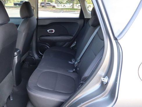 Used 2018 Kia Soul w/ Convenience Package FWD image 20