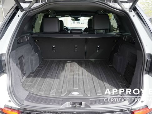 Used 2025 Land Rover Discovery Sport Dynamic SE image 31