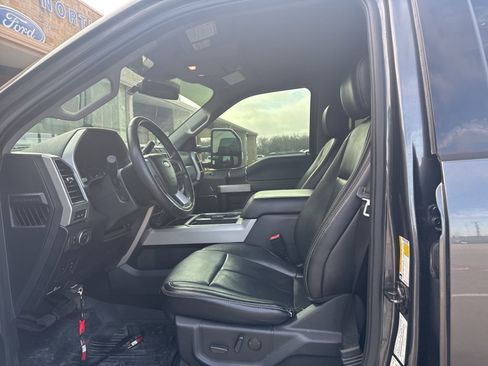 Used 2020 Ford F250 Lariat image 10