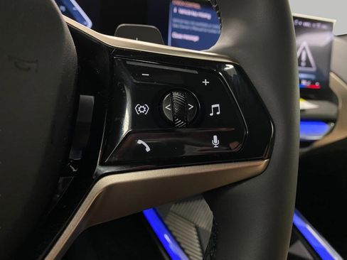 Certified 2025 BMW X3 xDrive30i image 17