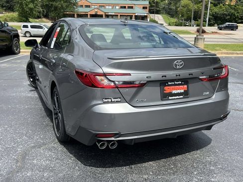 New 2026 Toyota Camry SE FWD image 5