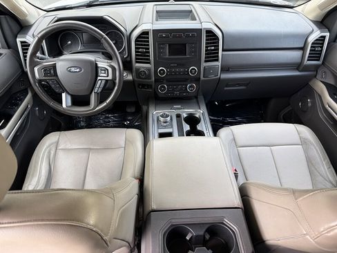Used 2018 Ford Expedition Max XLT image 14