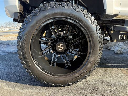 Used 2021 Ford F250 Lariat image 4