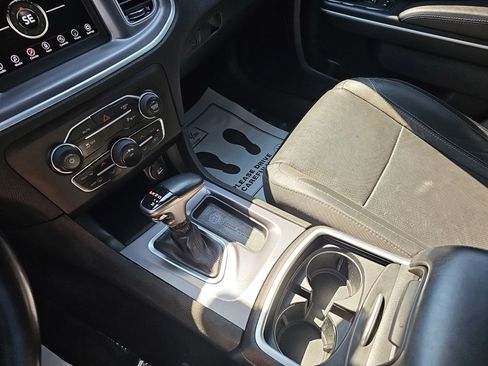 Used 2021 Dodge Charger SXT w/ Leather Interior Group RWD image 26