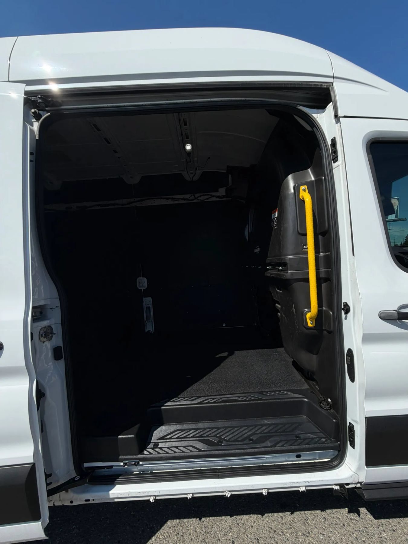 Used 2024 Ford Transit 250 148 High Roof Extended w/ Load Area Protection Package RWD image 22