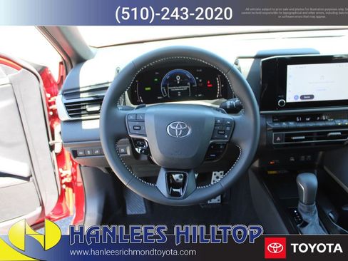 Used 2026 Toyota Camry SE w/ Convenience Package FWD image 16