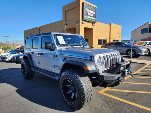 Used 2020 Jeep Wrangler Unlimited Sport image 1