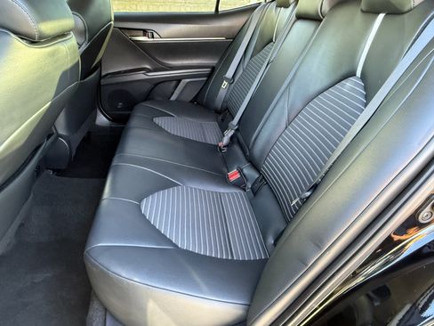 Used 2024 Toyota Camry SE image 27