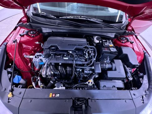 Used 2025 Kia K4 LXS image 11