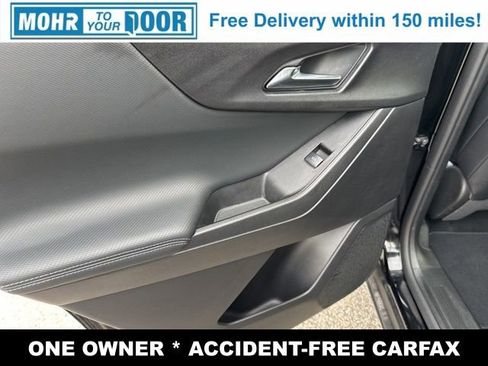 Used 2025 Chevrolet Equinox LT w/ Convenience Package II image 30