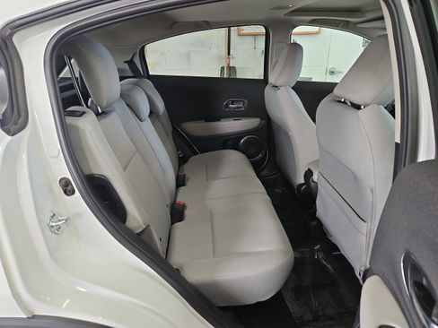 Used 2022 Honda HR-V EX image 11