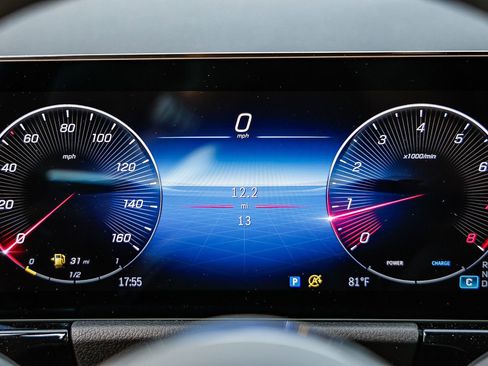 New 2025 Mercedes-Benz GLA 250 image 22