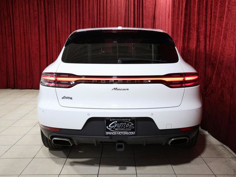 Used 2019 Porsche Macan AWD/4WD image 10