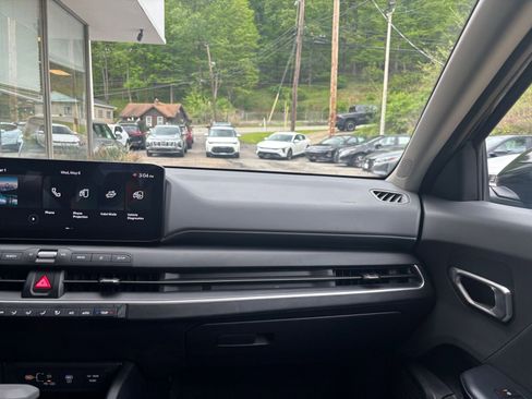 Used 2025 Kia K4 FWD image 36
