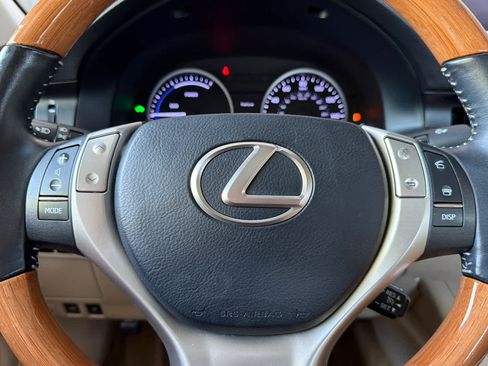 Used 2015 Lexus ES 300h w/ Navigation System Package FWD image 25