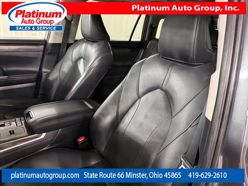 Used 2020 Toyota Highlander Limited FWD image 11