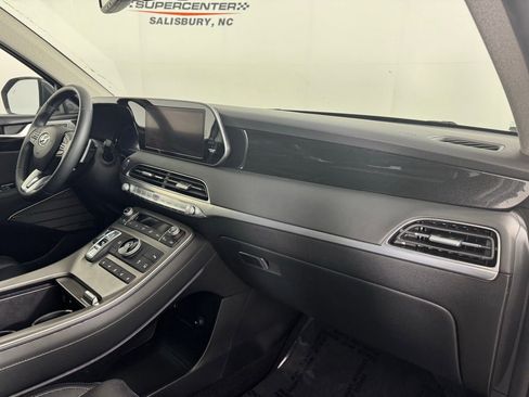 Used 2022 Hyundai Palisade Limited w/ Cargo Package FWD image 34