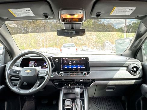 Used 2024 Chevrolet Colorado W/T image 30