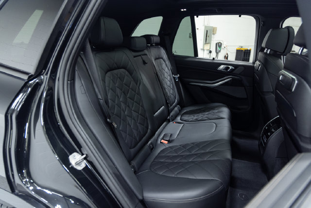 Certified 2024 BMW X5 M60i AWD/4WD image 24