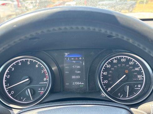 Used 2024 Toyota Camry SE w/ Convenience Package FWD image 8