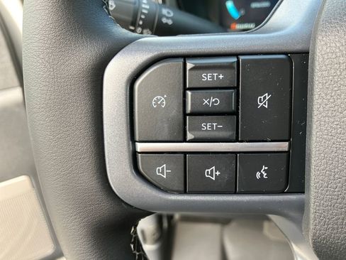 New 2026 Ford F250 Lariat w/ Black Appearance Package AWD/4WD image 17