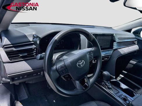 Used 2025 Toyota Camry LE FWD image 7