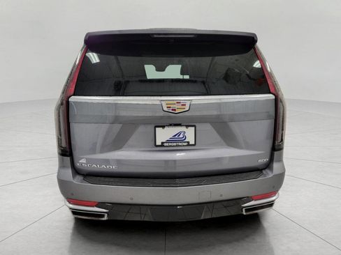 Used 2021 Cadillac Escalade Premium Luxury AWD/4WD image 28