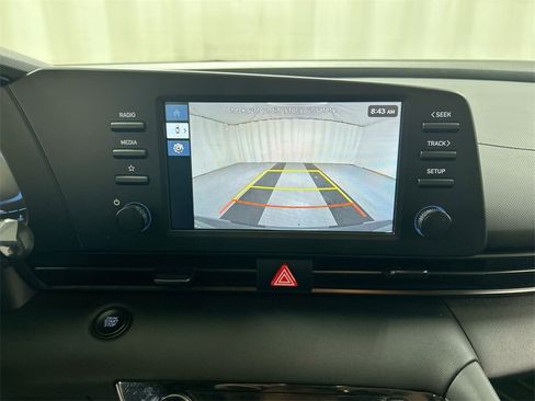 Used 2025 Hyundai Elantra Sport image 15