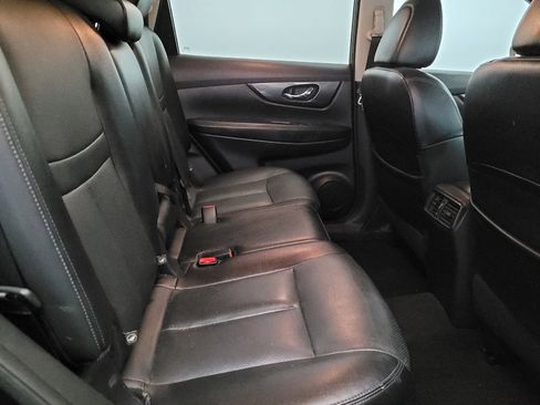 Used 2016 Nissan Rogue SL w/ SL Premium Package image 19