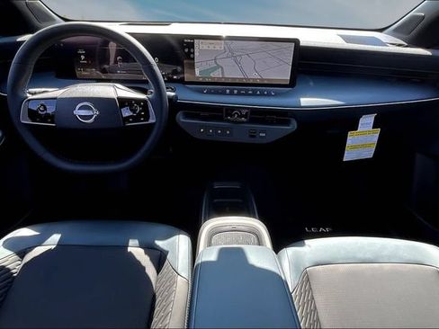 New 2026 Nissan Leaf Platinum+ w/ Floor Mat Package (Platinum+) FWD image 5