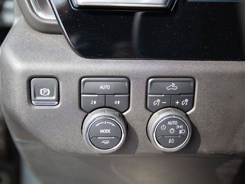 Used 2024 Chevrolet Silverado 1500 RST w/ Convenience Package II AWD/4WD image 19
